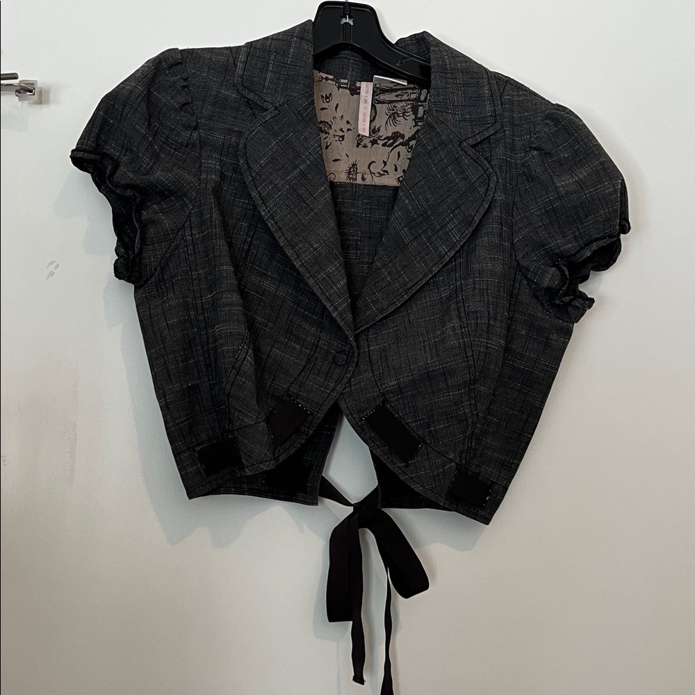 Tom K Nguyen. Cropped Puff Sleeve Tie-Front Blazer Jacket - Black/Charcoal